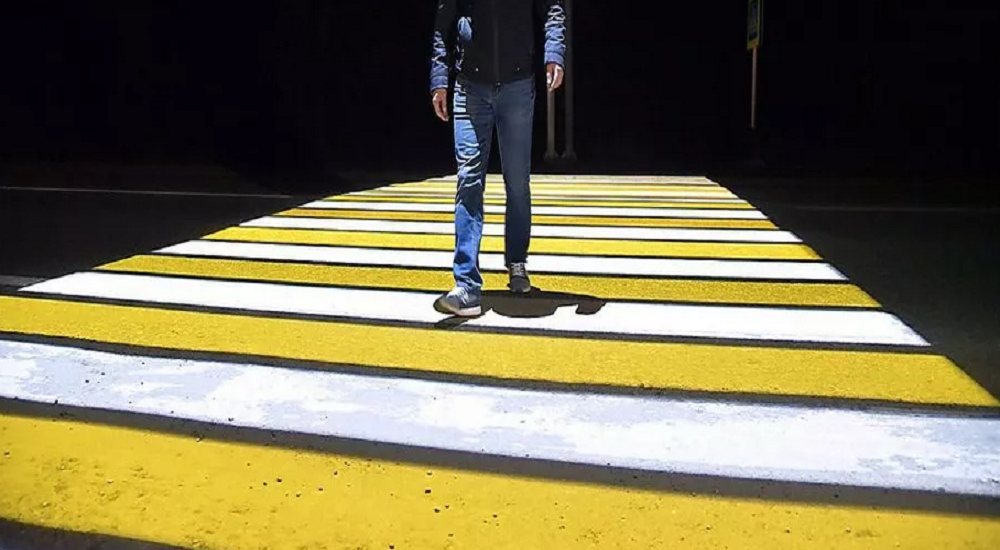 В местах, где установили проекционные пешеходные переходы, заместно снизилась аварийность