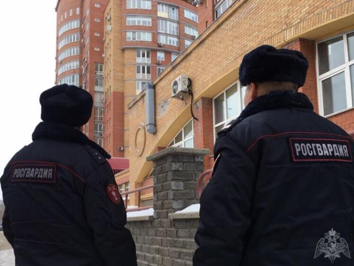 В Омске задержали преступника, находящегося в федеральном розыске