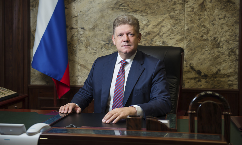 Анатолий Серышев поздравил журналистов с Днём российской печати