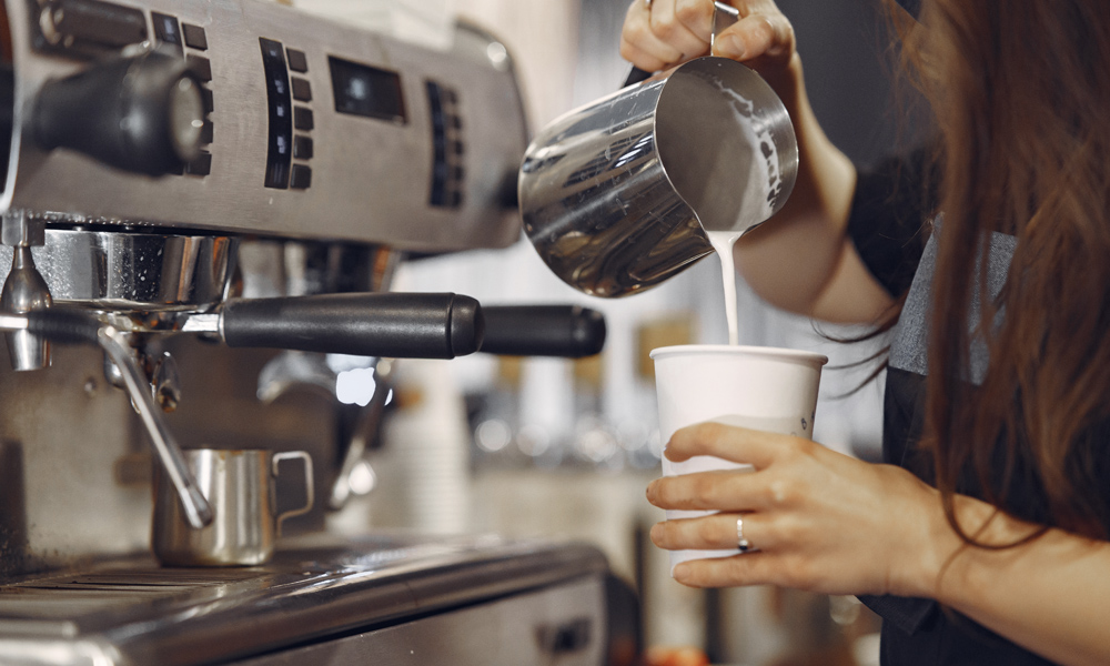 Россияне перестают посещать кофейни по утрам