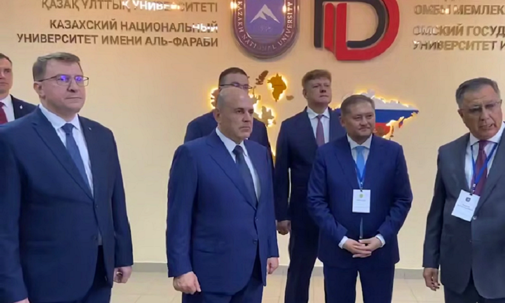 Премьер-министру Михаилу Мишустину рассказали об открытии филиала Казахского национального университета имени аль-Фараби на базе ОмГУ