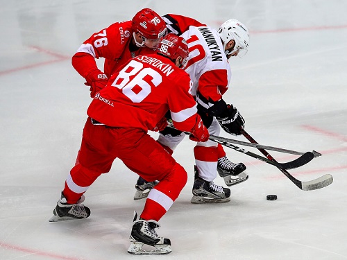 Дубль Бека помог омскому "Авангарду" победить "Спартак"