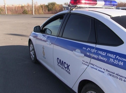 В Омске водитель Toyota сбил женщину и скрылся
