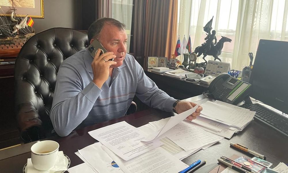 Депутат Госдумы России от Омской области помог омичам на дистанционном приёме