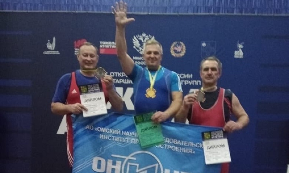 Омские спортсмены завоевали золотые медали на Кубке России по тяжёлой атлетике
