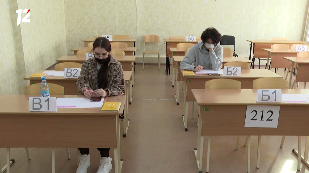 В основной срок ОГЭ сдадут почти 20 тысяч омских девятиклассников 