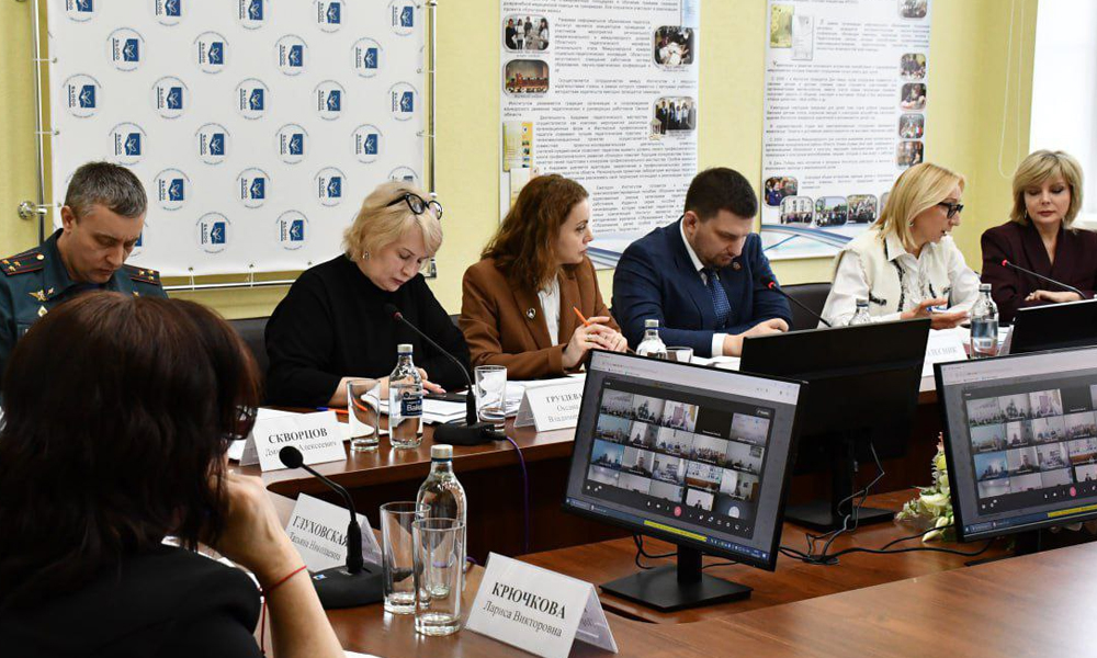 В Омской области усилят защиту прав несовершеннолетних