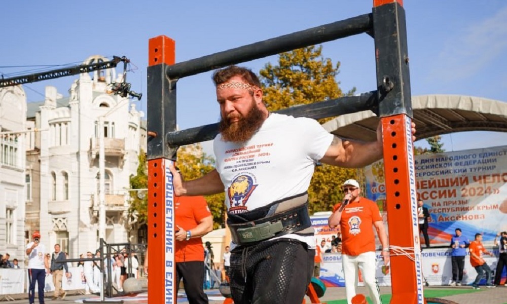 Омич завоевал титул сильнейшего человека России 