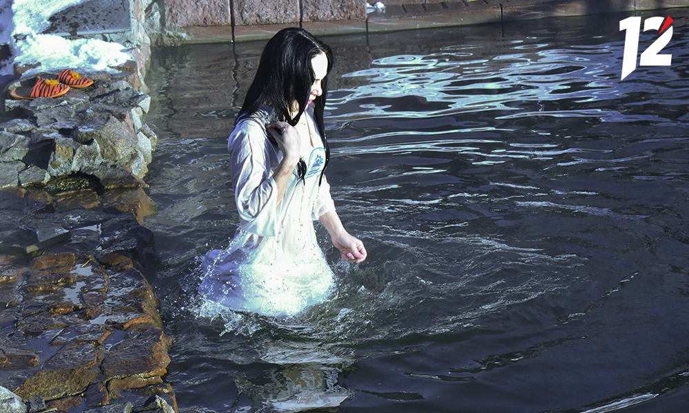 В Крещенских купаниях приняли участие около 7,5 тысяч омичей