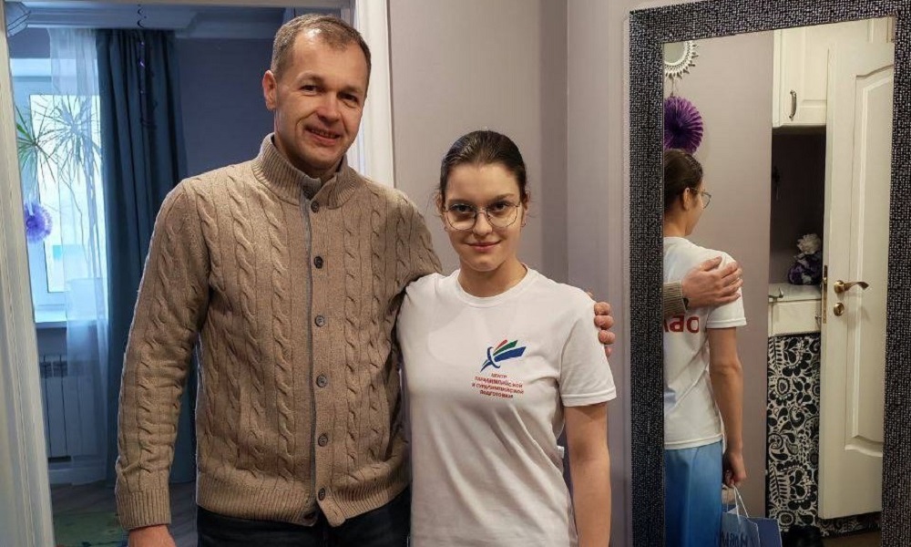 Первый зампред правительства Омской области Дмитрий Ушаков исполнил желания юных омичей с «Ёлки желаний»