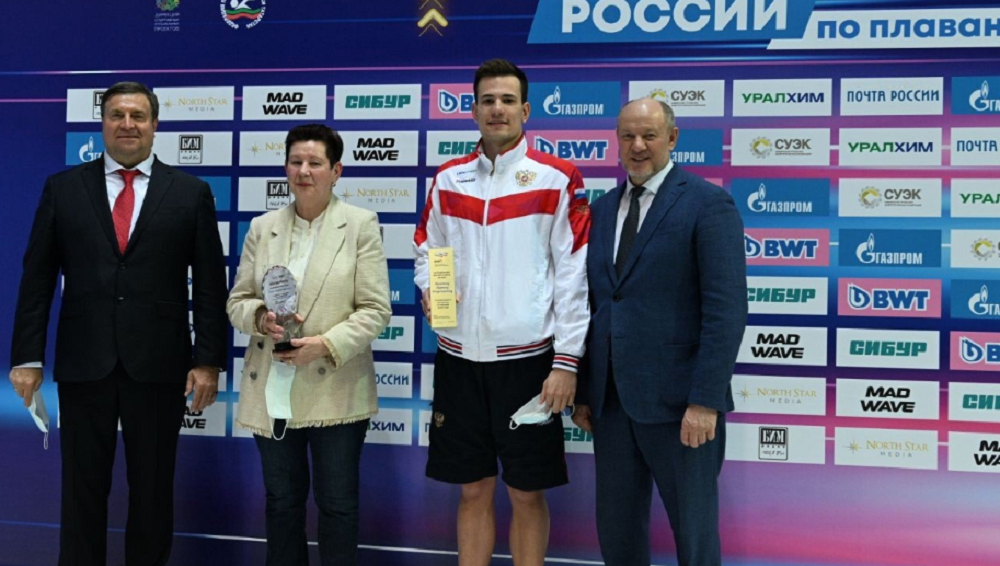 Омский пловец Мартин Малютин завоевал серебро чемпионата России