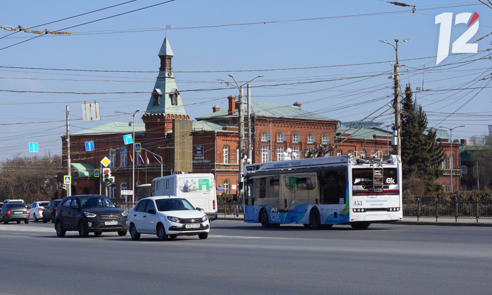 В Омске появилось расписание автобусов на Родительский день