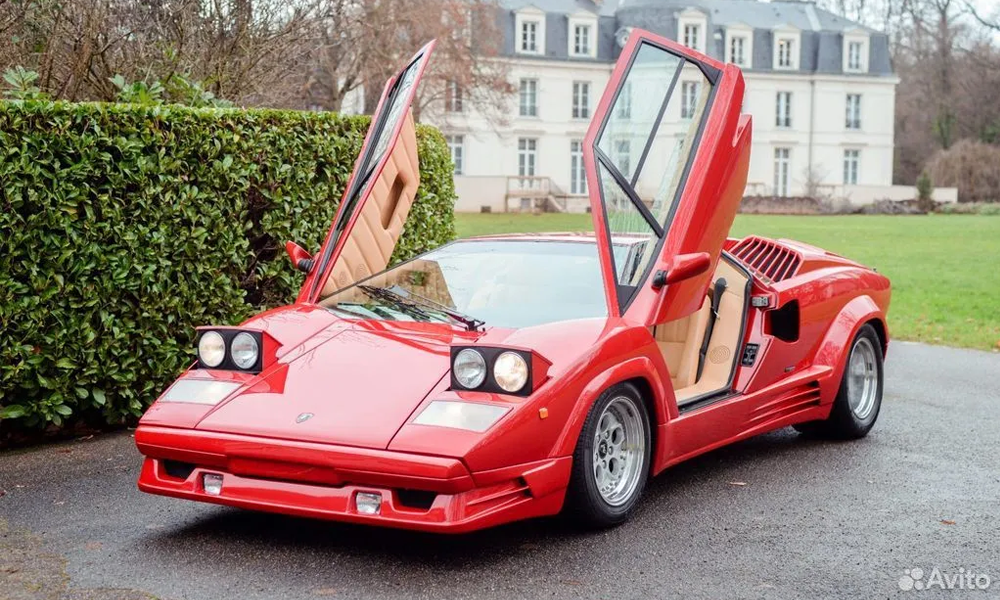 В интернете продаётся редчайшая версия легендарной Lamborghini Countach