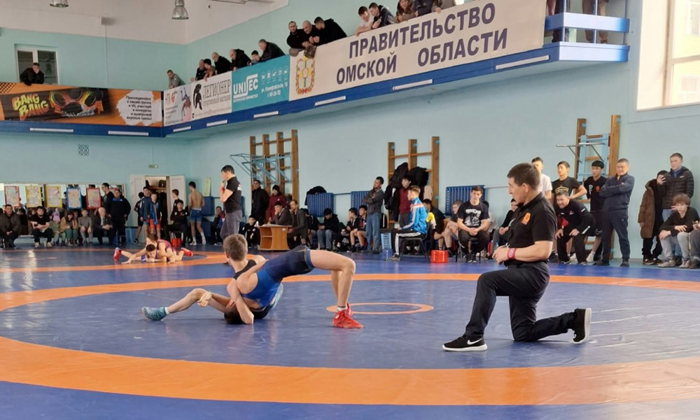 Омские борцы завоевали 25 медалей на всероссийском турнире памяти Сергея Игнатенко