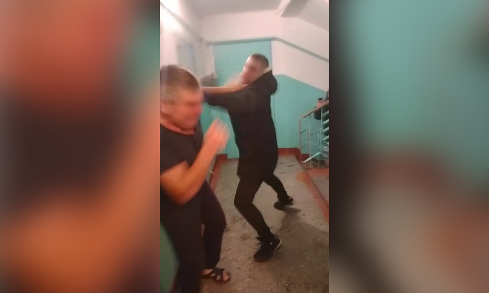 В Омске женщина в ходе конфликта пырнула ножом мужчину