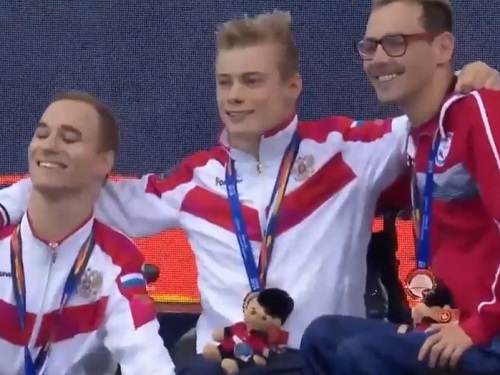 Омский пловец-паралимпиец Александр Макаров выиграл золото чемпионата мира