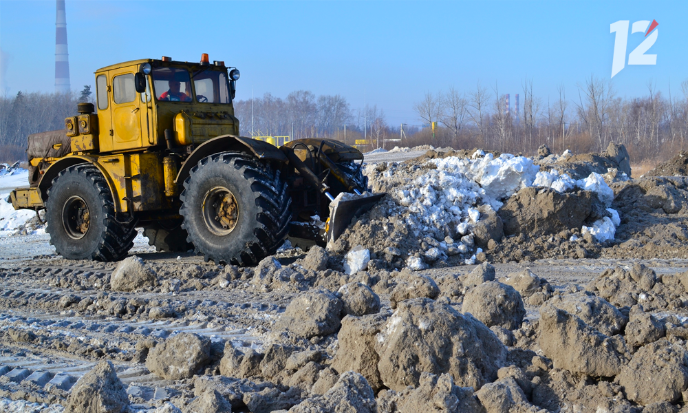 Омичи вывезли больше 11 тысяч кубометров снега по бесплатным талонам