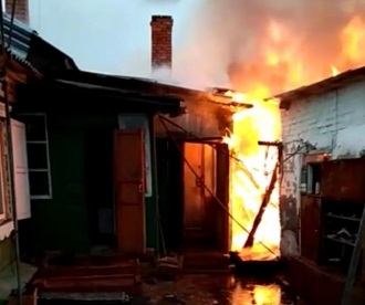 горит дом-1.jpg горит дом-1.jpg