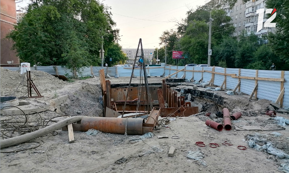 ремонт дороги_7-я Северная_яма_замена труб_ремонтные работы_замена.png