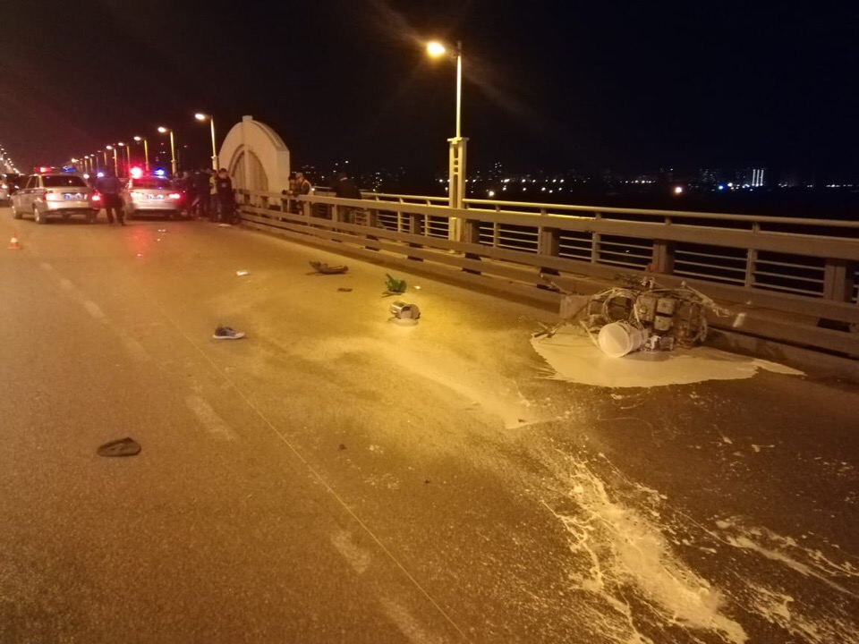 0DO_VAbCf80.jpg 0DO_VAbCf80.jpg