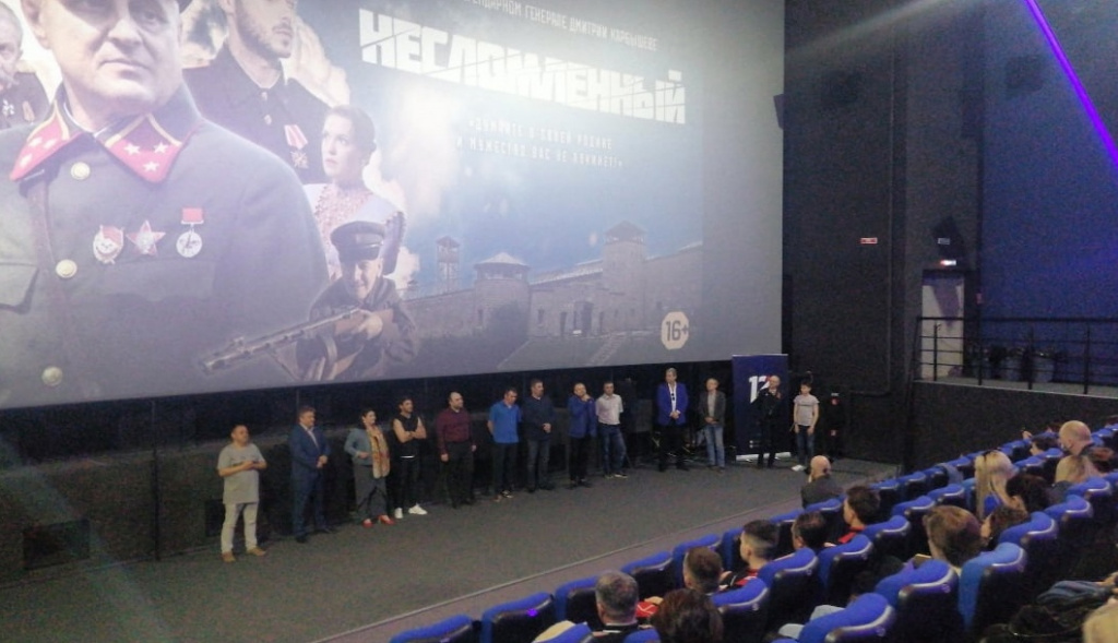 сцена.jpg сцена.jpg