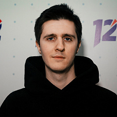 Денис Михайлов